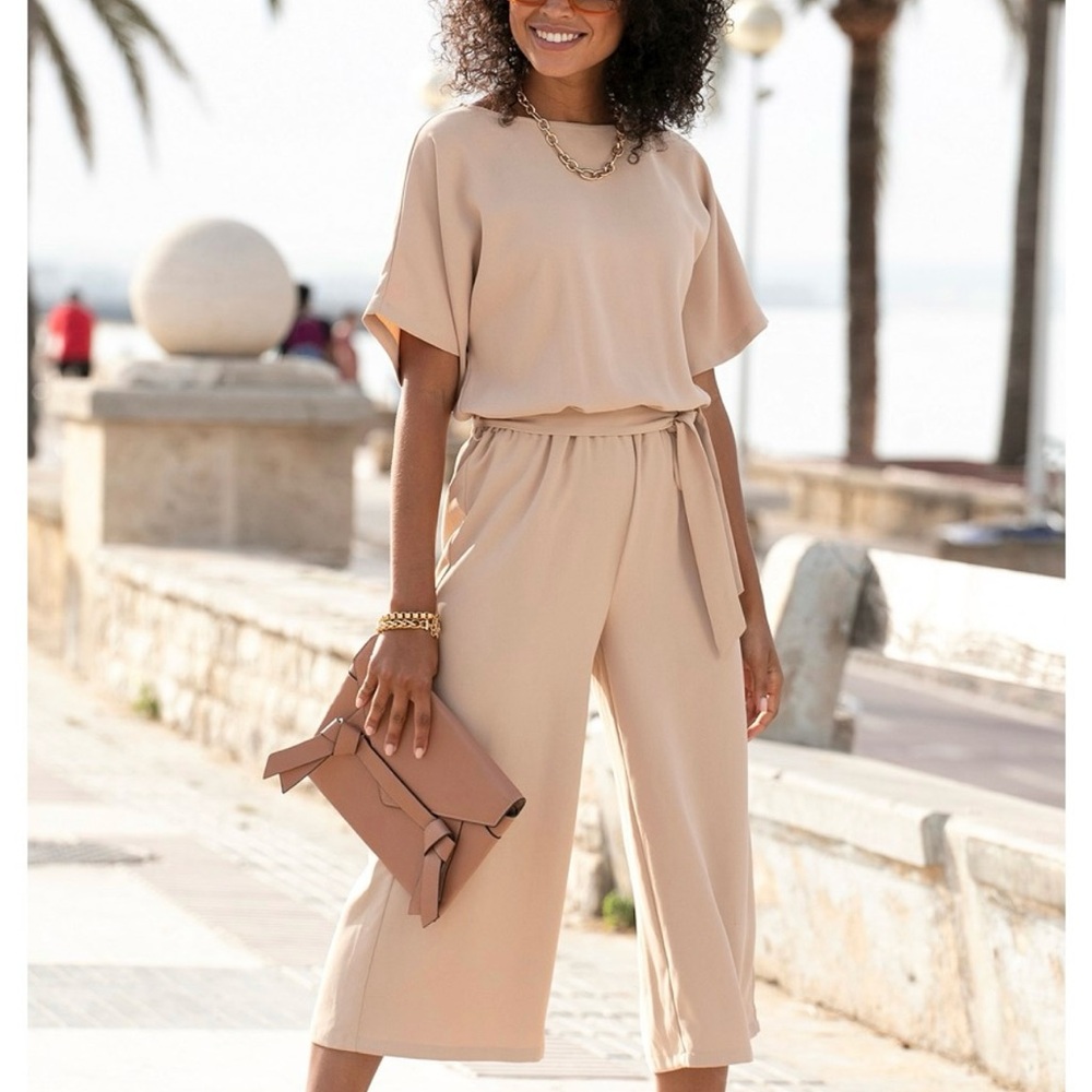 NWT Gorgeous khaki Jumpsuit!   size 14 Matching Belt included